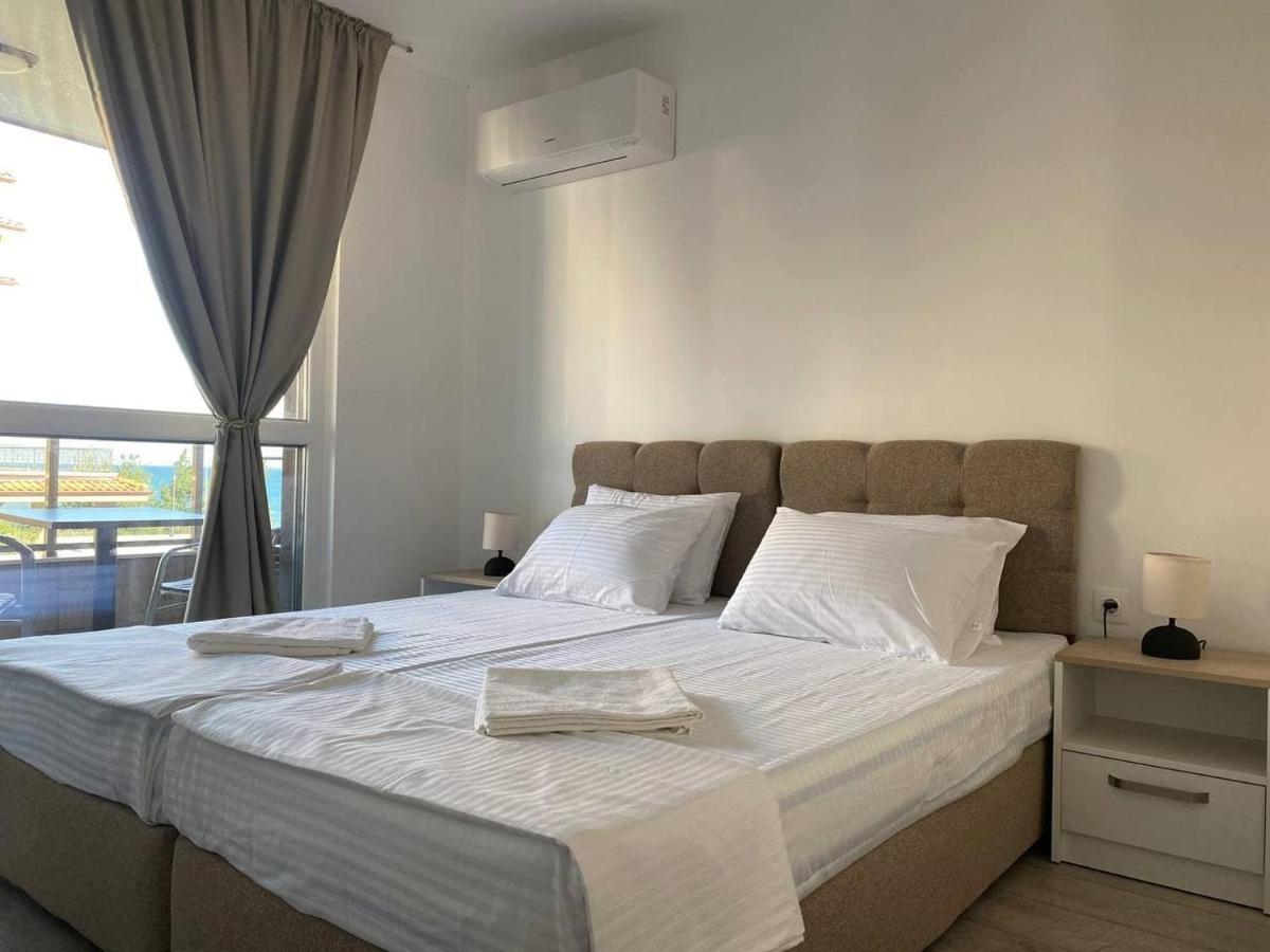 Апартаменти За Гости "Екатерина" Guest Apartments "Ekaterina" Burgaz Dış mekan fotoğraf