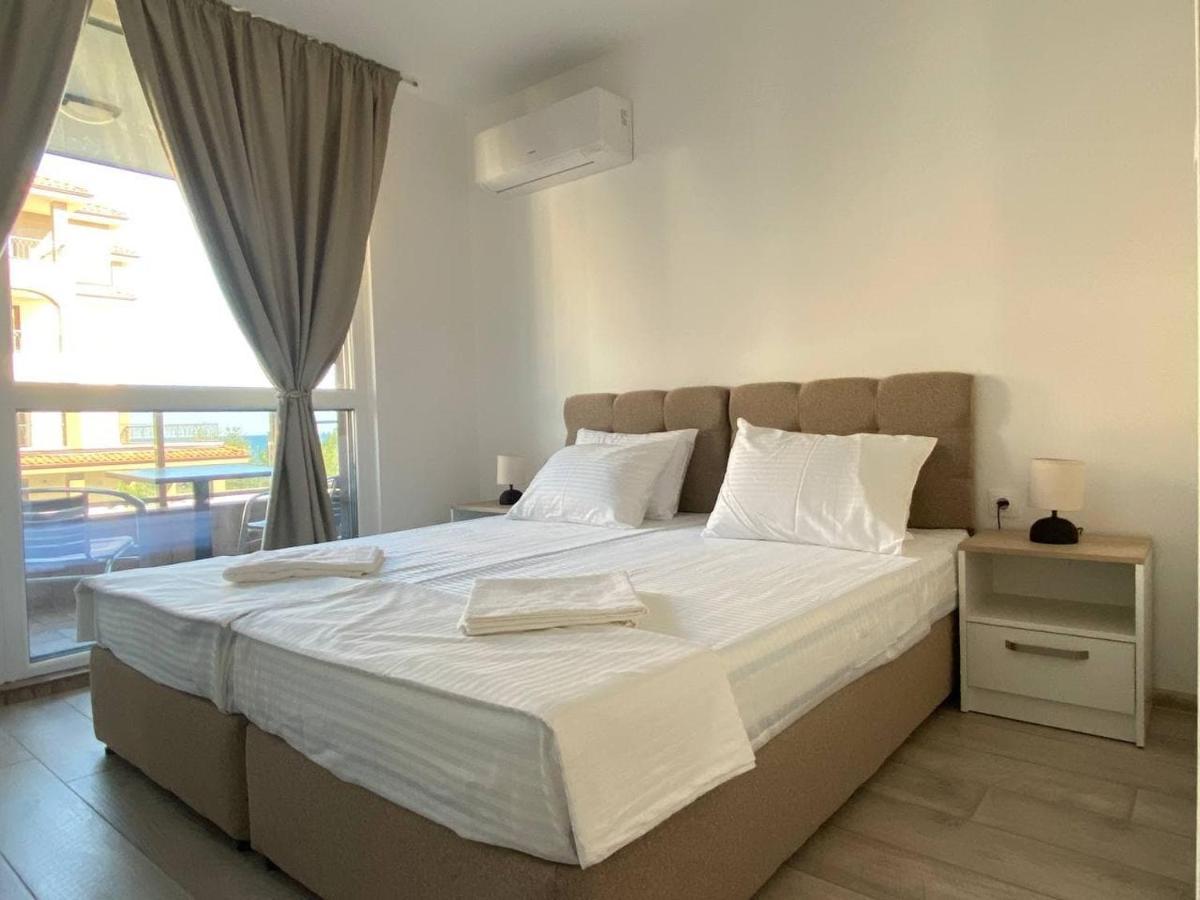 Апартаменти За Гости "Екатерина" Guest Apartments "Ekaterina" Burgaz Dış mekan fotoğraf
